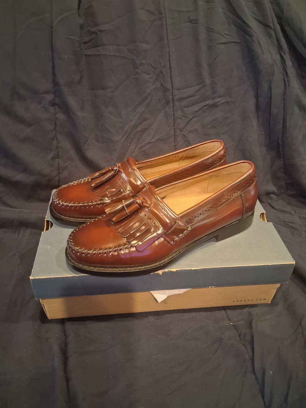 WEEJUNS® BY G.H. BASS & CO